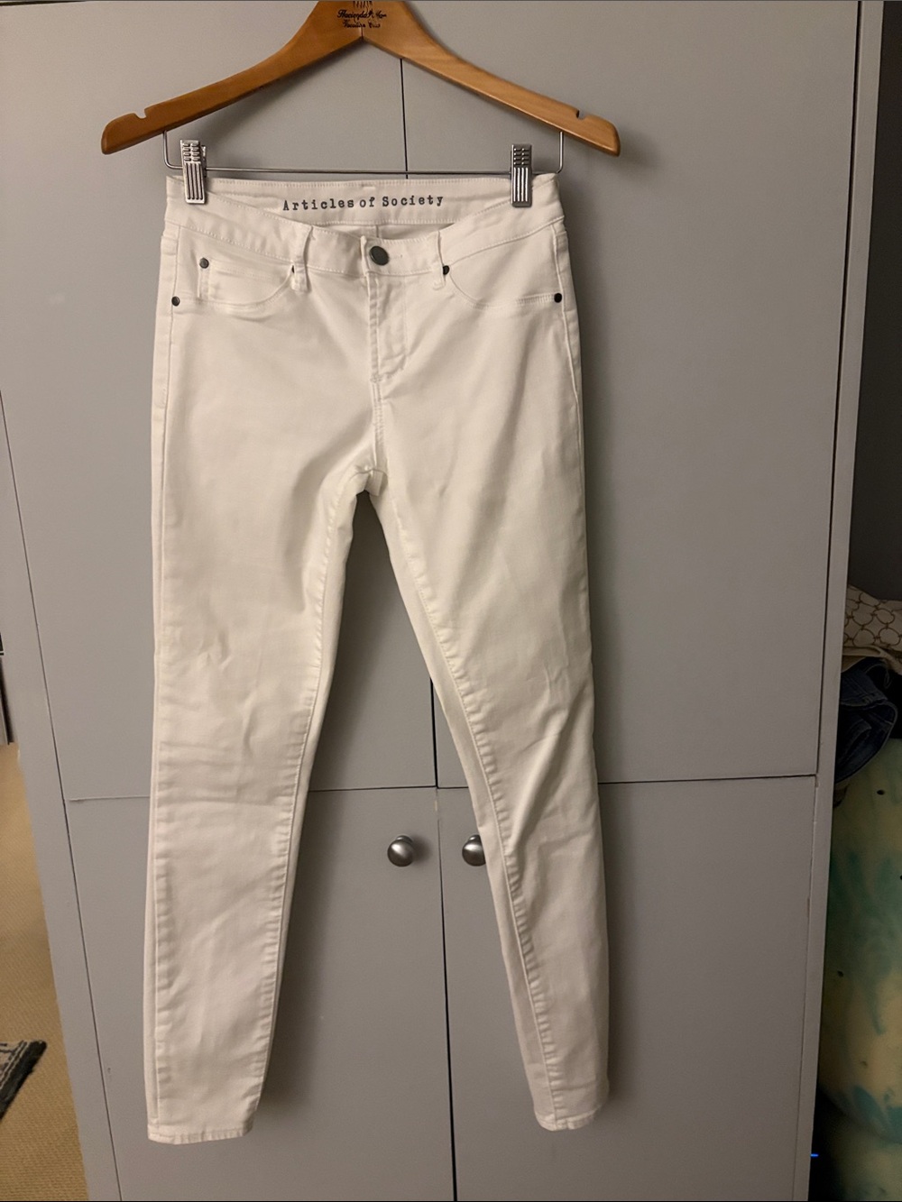 Articles of Society off White Skinny Jeans